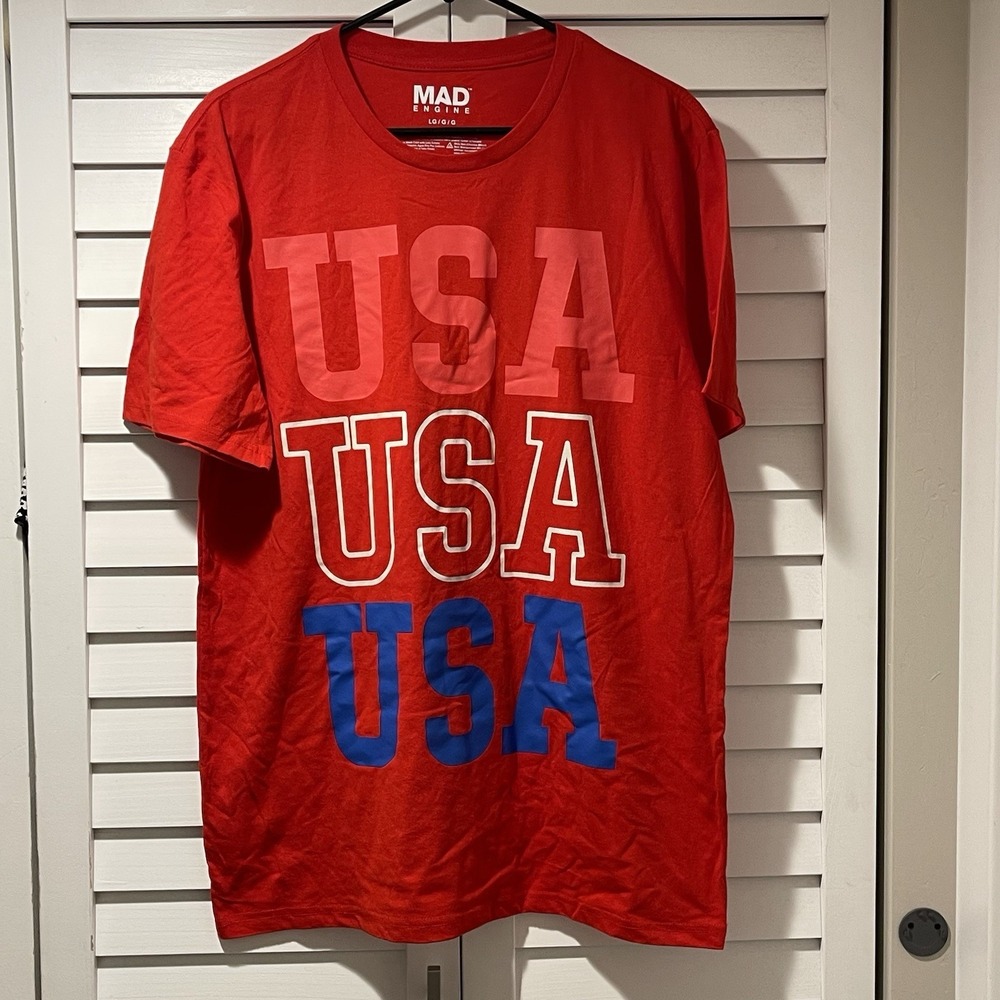 Mad‎ Engine T-Shirt L Red USA Graphic Stacked Patriotic NEW
